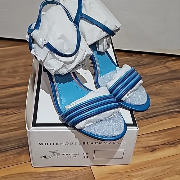 White House Black Market size 7.5 M Ari Blue Heels - New in Box - Picture 5 of 8